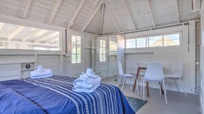 House, Multiple Beds (Bungalow 5 - 1BR, Water View)