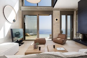 2 bedrooms, iron/ironing board, internet, bed sheets - Stunning sea views, access to a private cove, hot tub! (Rethymno)