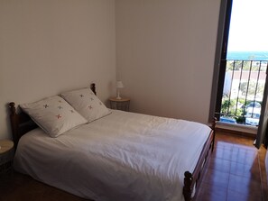 1 soverom, strykejern/-brett og wi-fi (inkludert)