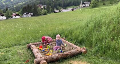Nockalm Cottage Apartment Bachmühle