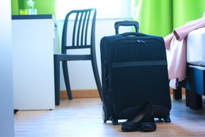 Literie hypoallergénique, bureau, accès au Wi-Fi (inclus)