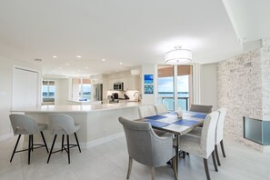 Dining - 3BR Florida Gulf Coast Family Condo | Ocean Views & Steps from Sand Key Beach (Clearwater)