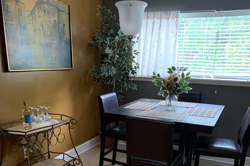 Condo in Central North Raleigh