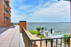 Property grounds - ★★★★★ Sleeps 6✓ Linens &Towels✓ Free Parking✓ Sunset View✓ Smart TVs✓ Pool ✓  (Ocean City)