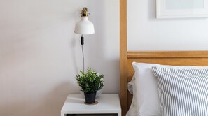 Room - Plum Guide - Sylvester (London)