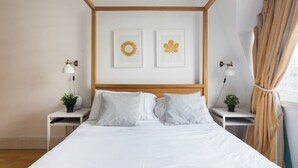 Room - Plum Guide - Sylvester (London)