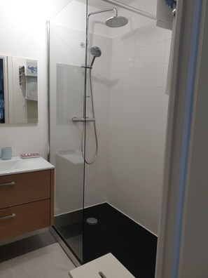 Shower, towels, soap