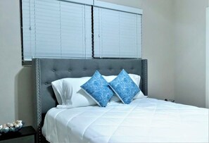2 bedrooms, iron/ironing board, free WiFi, bed sheets