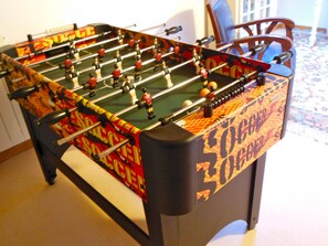 Game room - Les Hauts de Sentelines" cottage on the edge of Périgord Pourpre (Gavaudun)