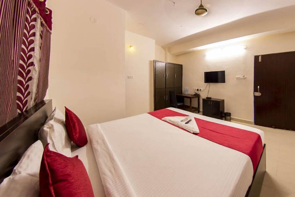 Rollaway beds, free WiFi, bed sheets