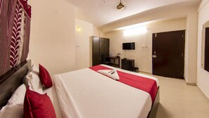 Rollaway beds, free WiFi, bed sheets