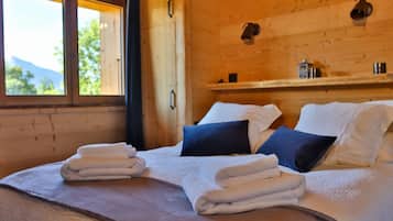 6 quartos, berço de viagem, Wi-Fi de cortesia, roupa de cama