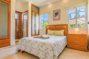 4 chambres, fer et planche à repasser, Wi-Fi, draps fournis