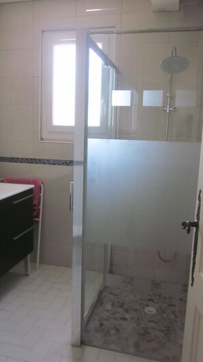 Dusche, Toilettenpapier