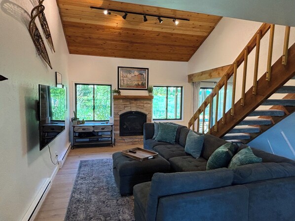 TV, fireplace, printers