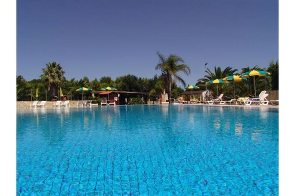 Piscine extérieure