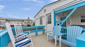 Appart'hôtel (WC5700 Atlantic Avenue, 2nd Floor) | Balcon