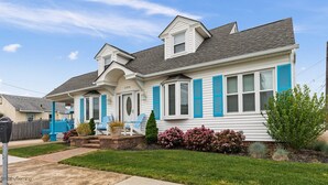 Condo (WC5700 Atlantic Avenue, 2nd Floor) | Exterior