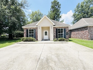 Exterior - Chateau 14, spacious townhouse in Tickfaw, LA (Tickfaw)