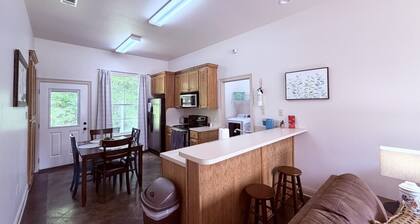 Chateau 14, spacious townhouse in Tickfaw, LA