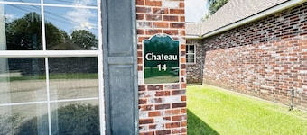 Chateau 14, spacious townhouse in Tickfaw, LA