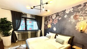 Design Apartment | 2 bedrooms, iron/ironing board, travel crib, WiFi (free)