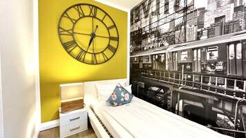 Apartemen Desain | 2 kamar tidur dan didekorasi berbeda-beda