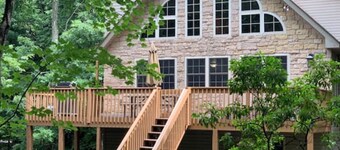 Lake Harmony Big Boulder Chalet w/hot tub,pool table,ping pong,fire pit,pets ok