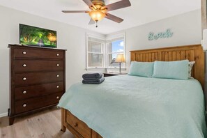 2 bedrooms, iron/ironing board, WiFi, bed sheets - Oceanfront Oasis | Steps to Beach | Ocean Views (Salisbury)