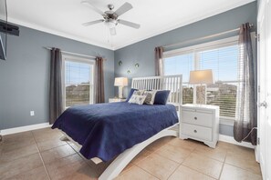 4 sovrum, strykjärn/strykbräda, wi-fi och sängkläder