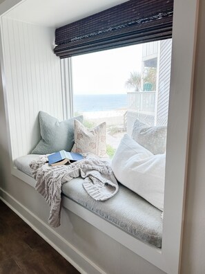 Interior - Summer 2026 Rate Drop! Gulf front 2BR w/super loft Dog friendly! (Port St. Joe)