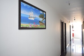 24-inch LCD TV with digital channels, TV - Sai Senthoor Paradise (Puducherry)
