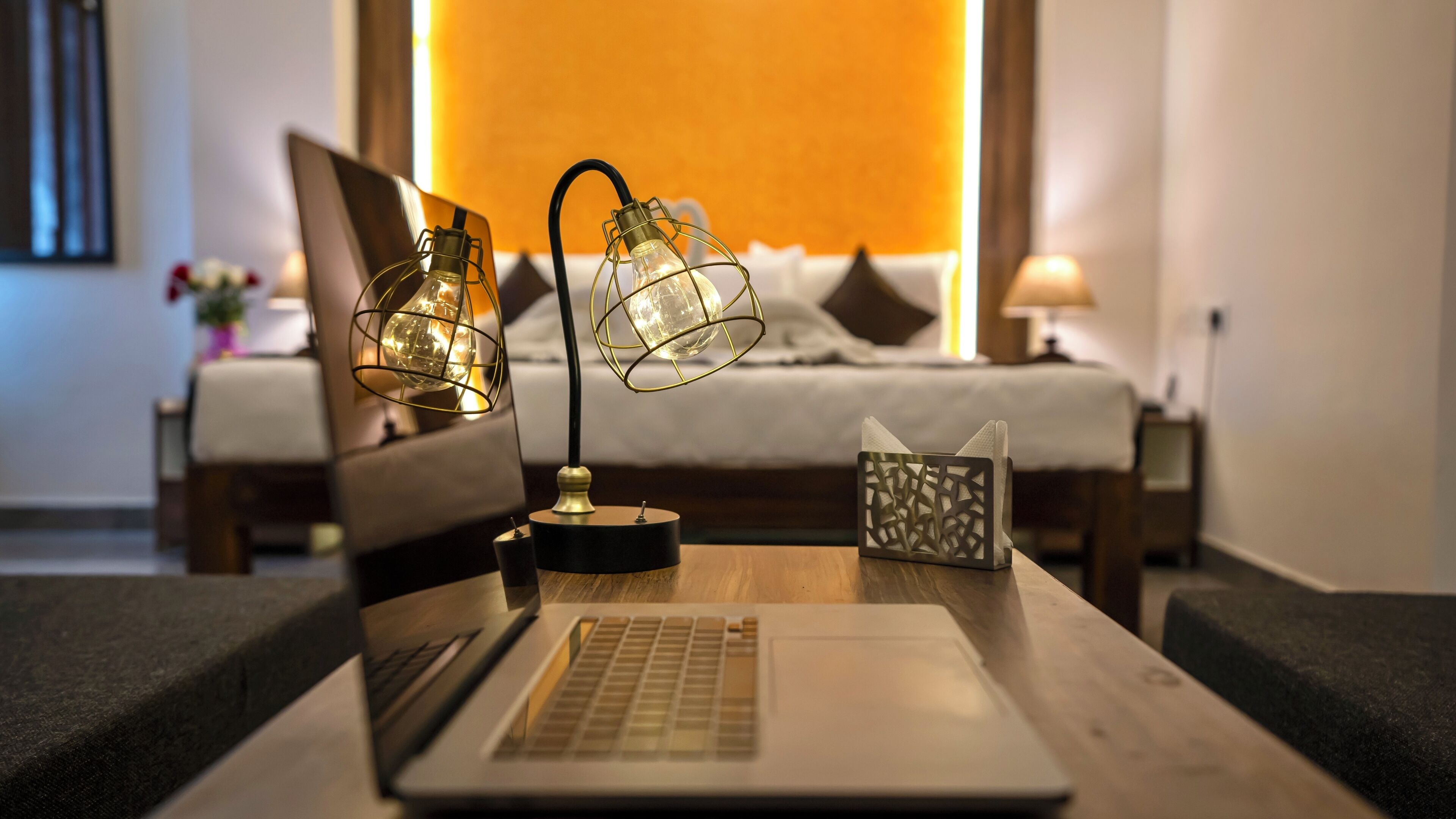 Kahden hengen premium-huone | Kannettavalle tietokoneelle sopiva työtila, lisävuoteet, ilmainen Wi-Fi