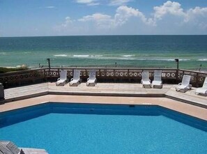 A heated pool - Summer Availability! Gulf view, Lake-front, 2BR/2.5BA (Port St. Joe)