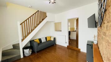 Standard House, Private Bathroom | Lounge