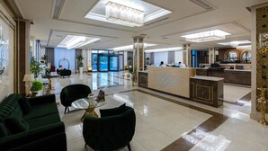 Quầy tiếp tân