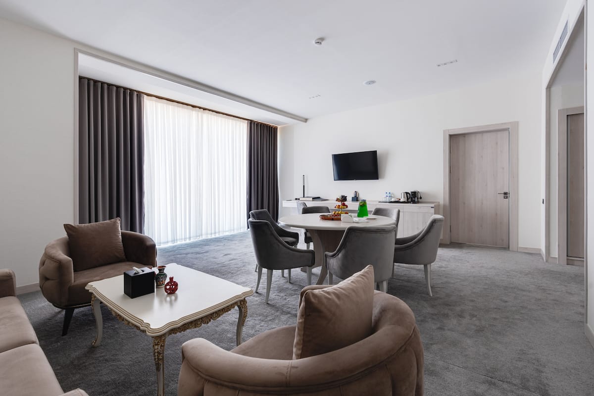 Royal Room