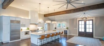 Lakefront Home! Game Tables and Boat Dock