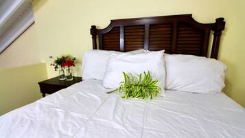 3 soverom, safe på rommet, skrivebord og strykejern/-brett