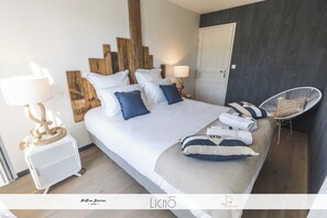 6 chambres, fer et planche à repasser, lit de bébé portatif