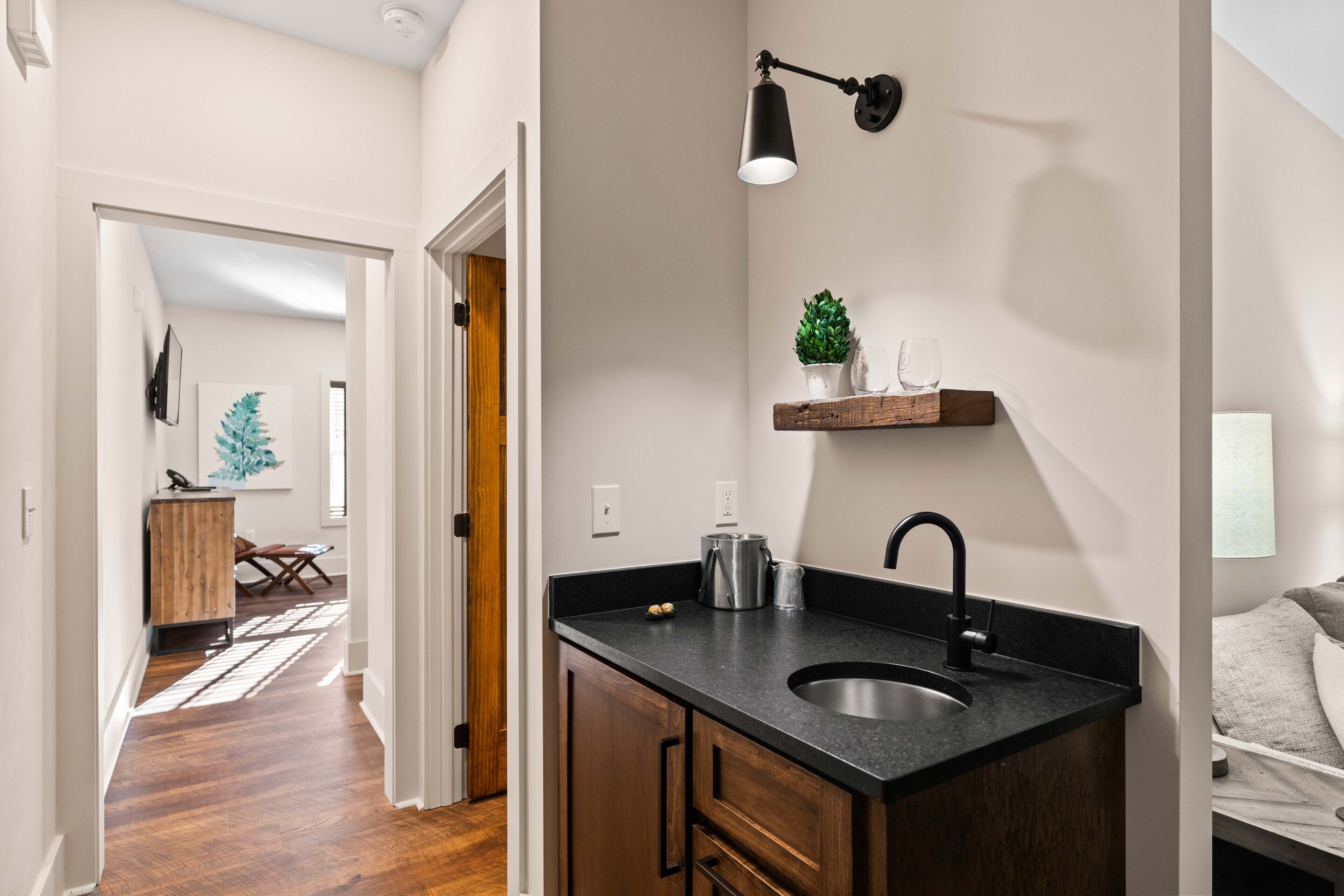 suite, 1 king bed with sofa bed | in-room safe, blackout curtains, free wifi, bed sheets