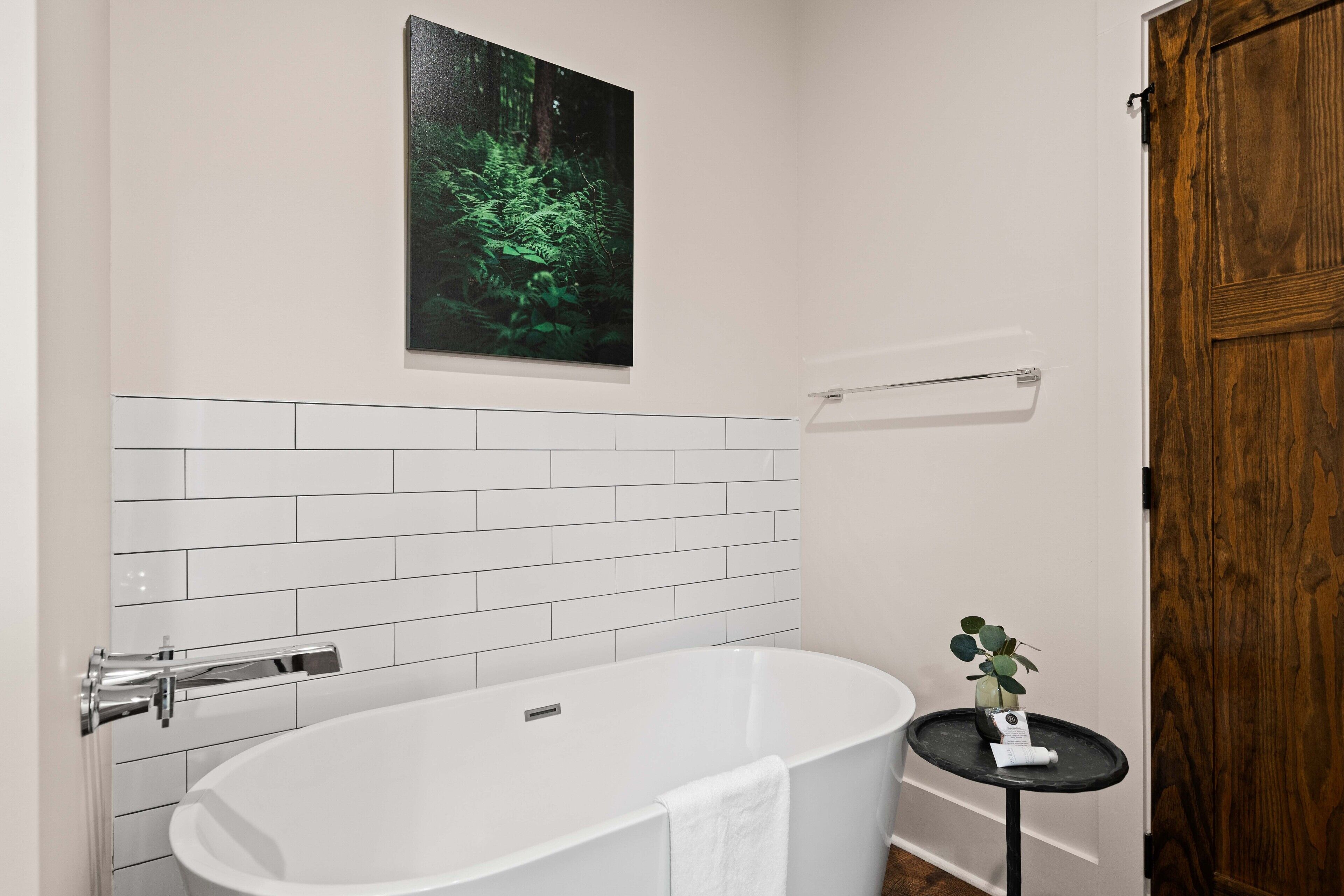 room, 1 king bed | bathroom | separate bathtub and shower, hair dryer, towels