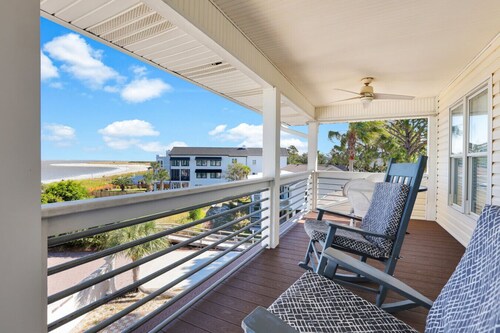 Beachfront Home w Private Pool & Picturesque Views