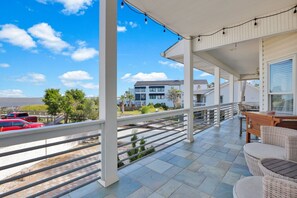 Property grounds - Beachfront Home w Private Pool & Picturesque Views (Tybee Island)