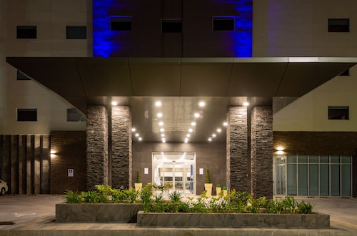 Holiday Inn Express & Suites Tijuana Otay by IHG