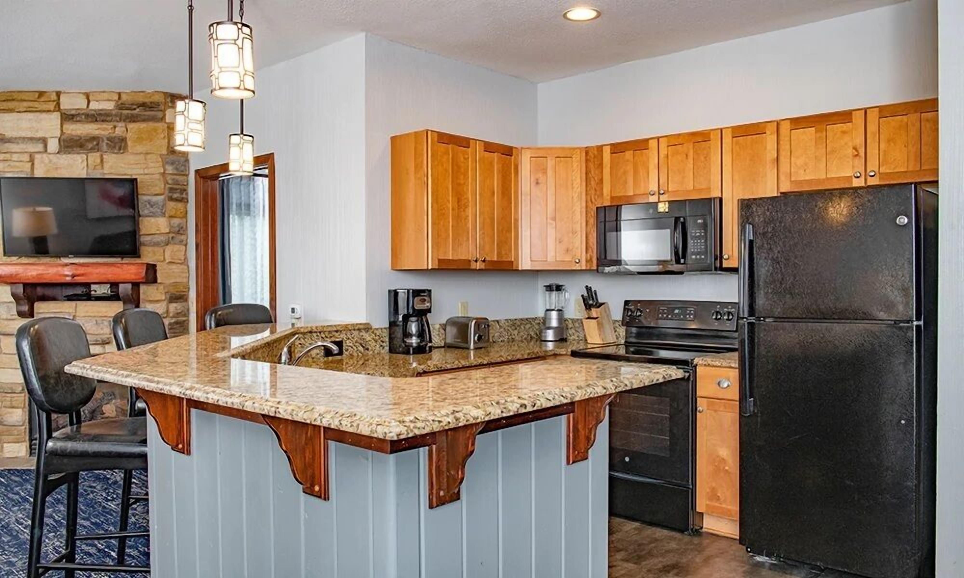 Wyndham Glacier Canyon 2 Bedroom Dlx-8 FREE All Access Water Park Passes Incl.