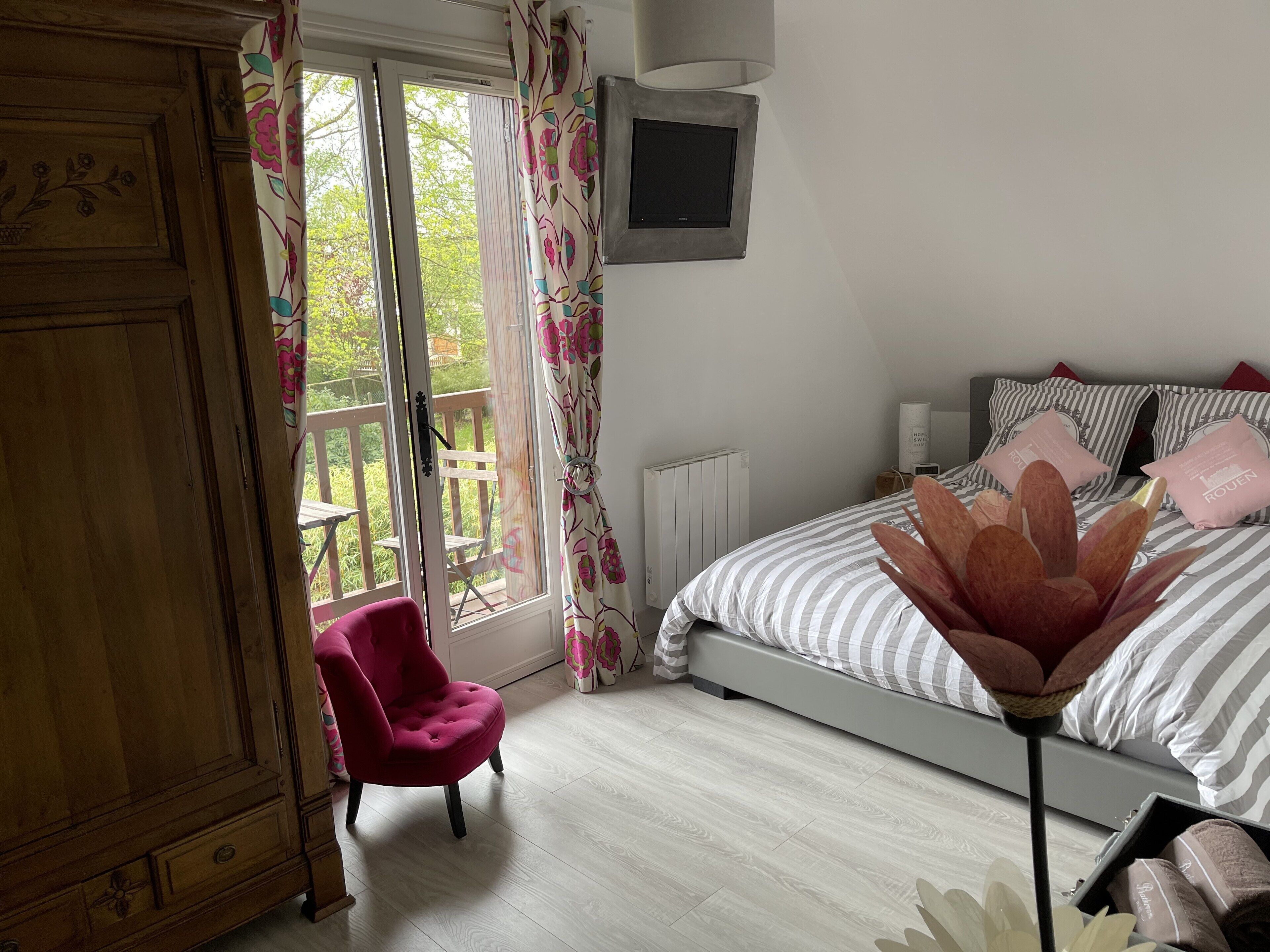 2 chambres, lit parapluie, Wi-Fi gratuit, draps fournis