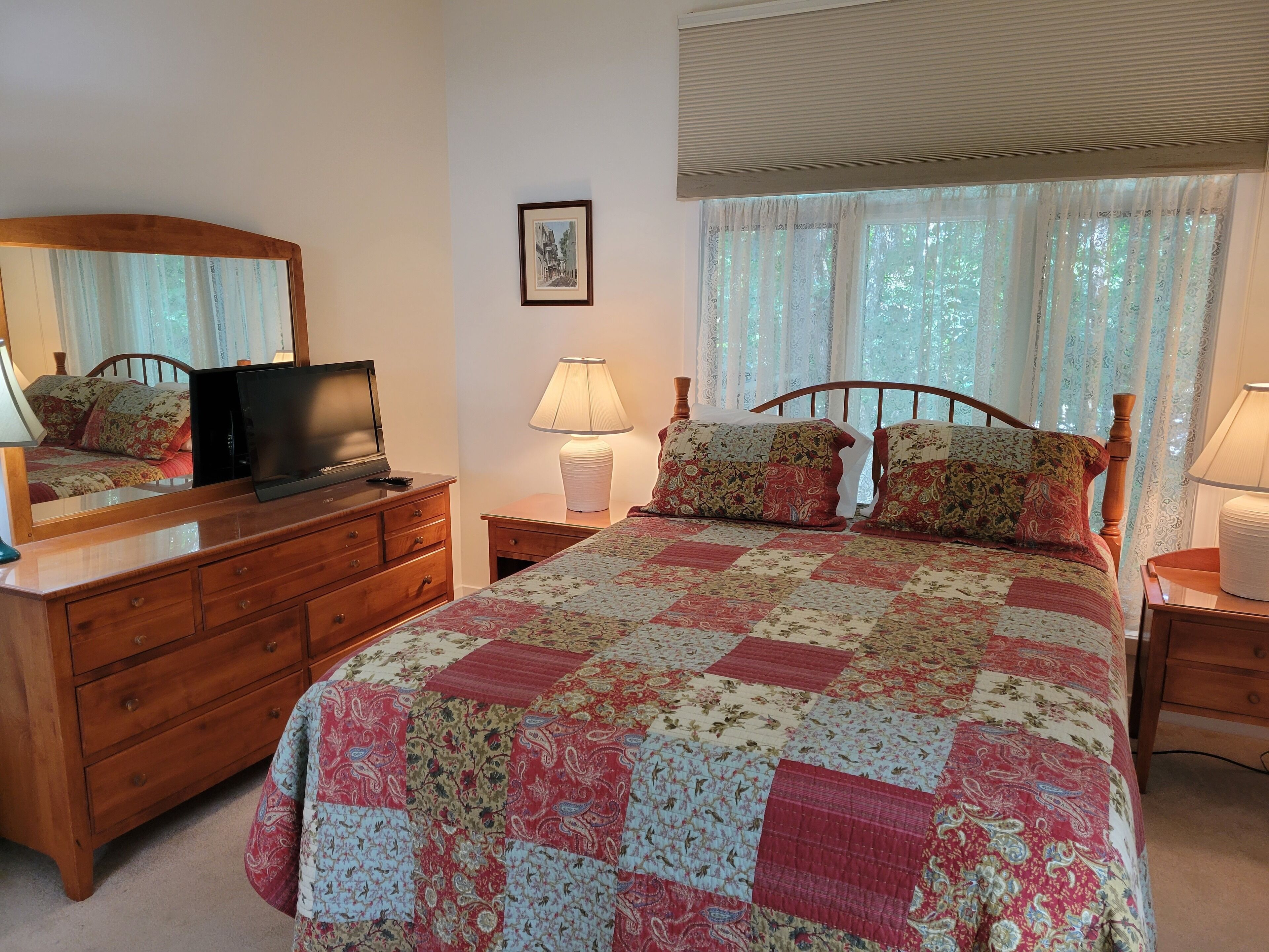 Cool Fall Air at this Top of the Mountain 2 BR Condo, Nearby Trails/Overlooks