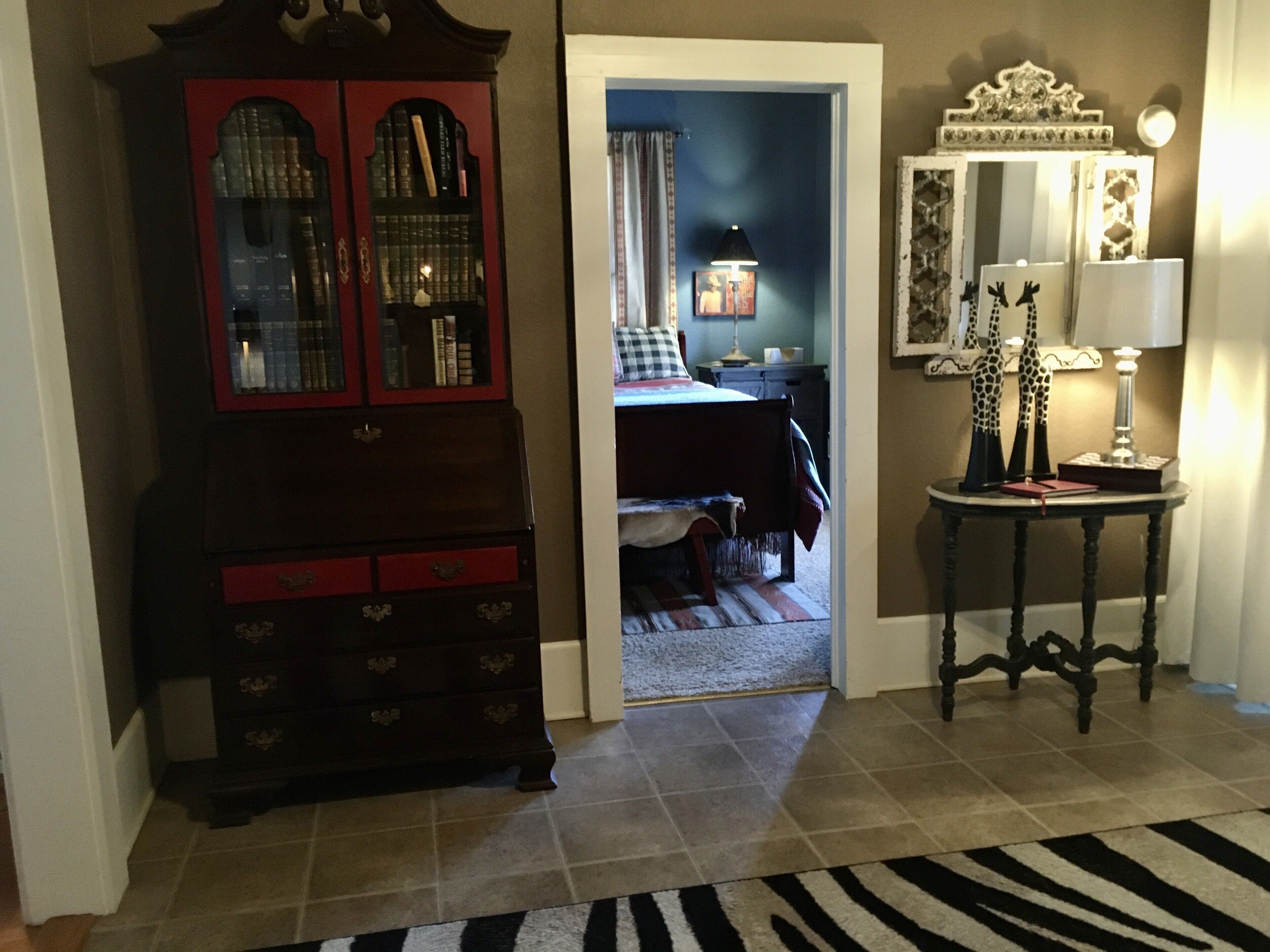 Hudsen’s on the Llano - Historic farmhouse on the Llano River in Castell, TX