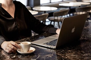 Breakfast, lunch and dinner served - Aiden by Best Western Darling Harbour (Pyrmont)